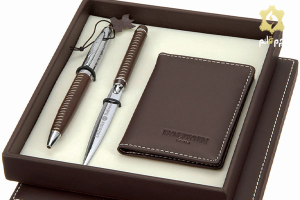 چرا ست هدیه چرم بخریم