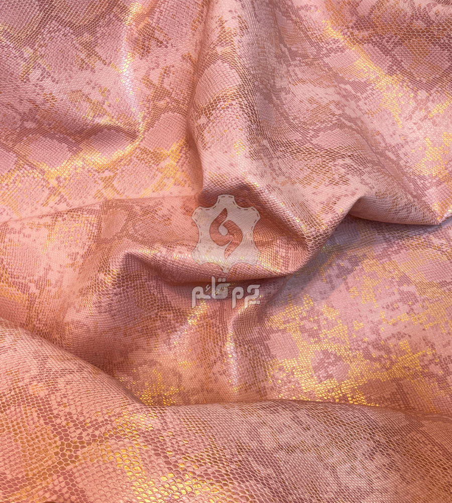 چرم مصنوعی پوست ماری صورتی (طلاکوب)