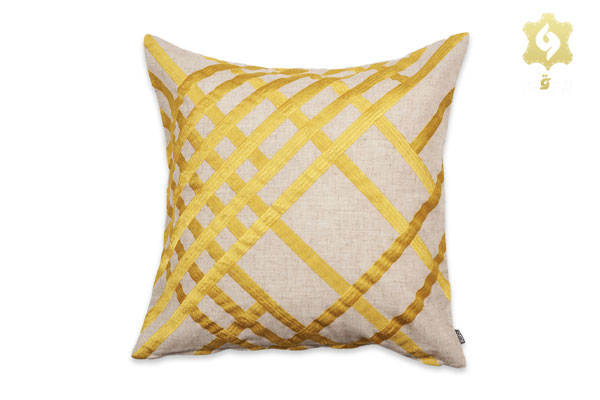 نگهداری نوار طلایی کوسن