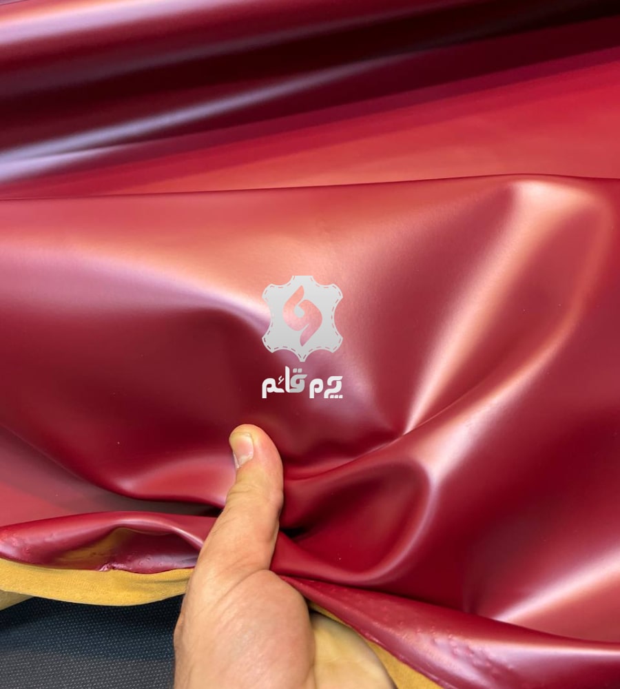 چرم نیمه مات آلبالویی