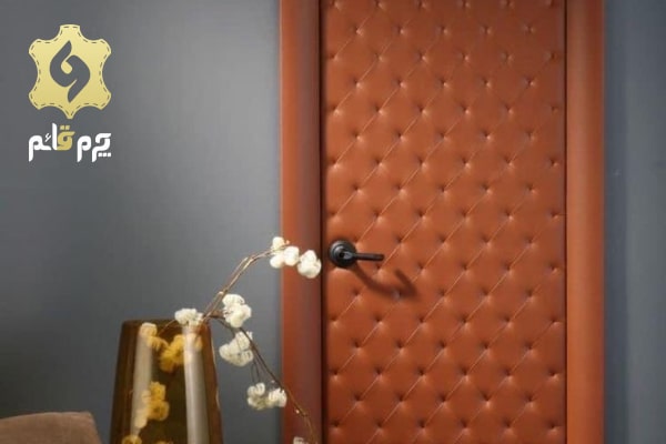 بهترین روکش چرم درب اتاق